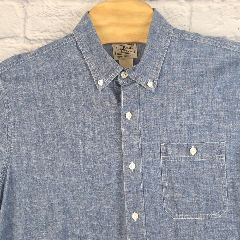 LL Bean Men Comfort Stretch Chambray Blue Short Sleeve Button Down Shirt Medium
